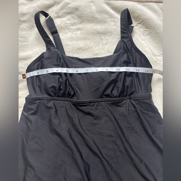 Lands’ End Black Swim Athletic Dress with Shorts Size 6D - Picture 5 of 8